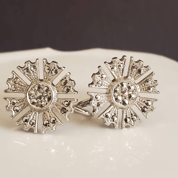 Vintage Ladies Screw Back Earrings‎ With Rhinestone Accents Marked Sterling - Picture 1 of 6